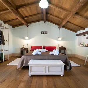  Casa vacanze Casa Storica Austis, Sardegna